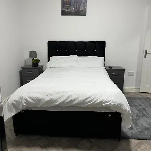 Apartment 1 Bedroom Kitchen Flat, Nottingham