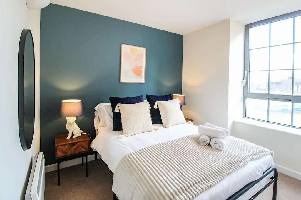 Modern 2 Bedroom Apartment By Train Station Nottingham