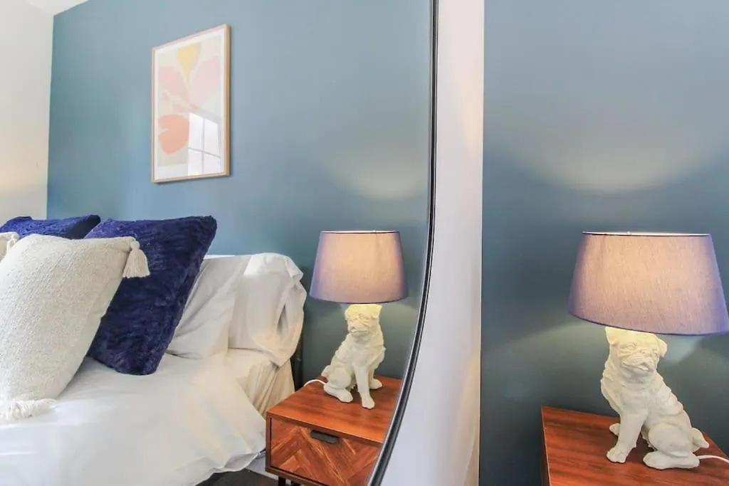Modern 2 Bedroom Apartment By Train Station Nottingham