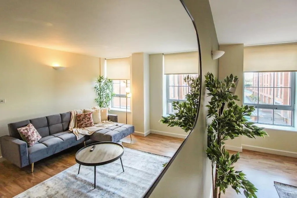 Modern 2 Bedroom Apartment By Train Station Nottingham 0*,